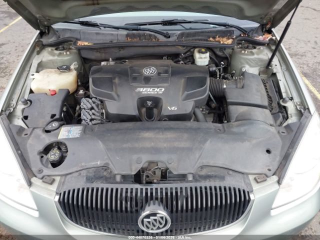 Buick Lucerne Cxl Image 2
