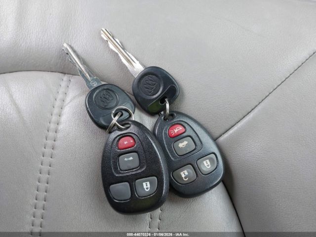 Buick Lucerne Cxl Image 3