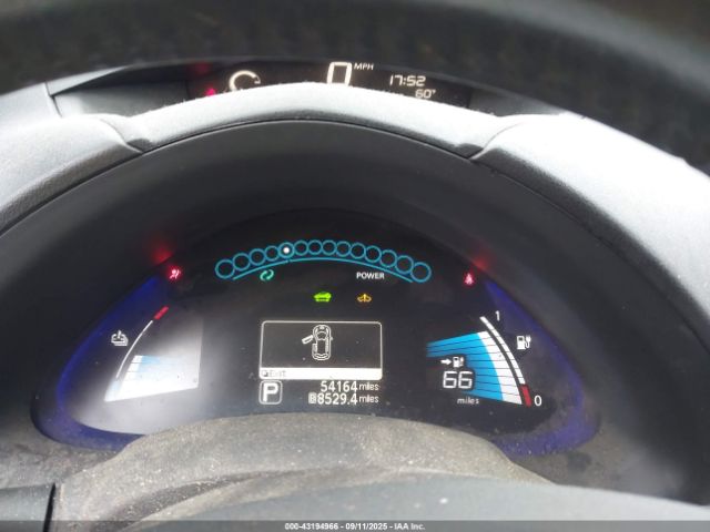 Nissan LEAF S Image 7