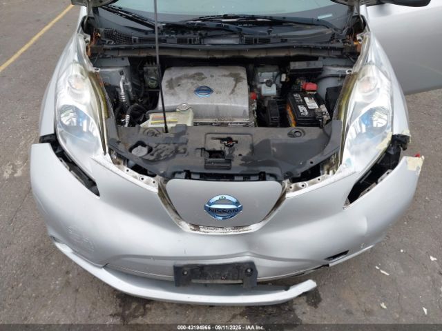 Nissan LEAF S Image 9