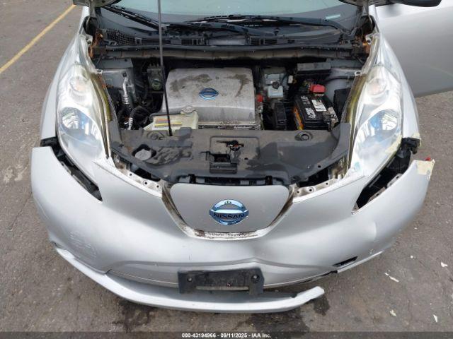 Nissan LEAF S Image 9
