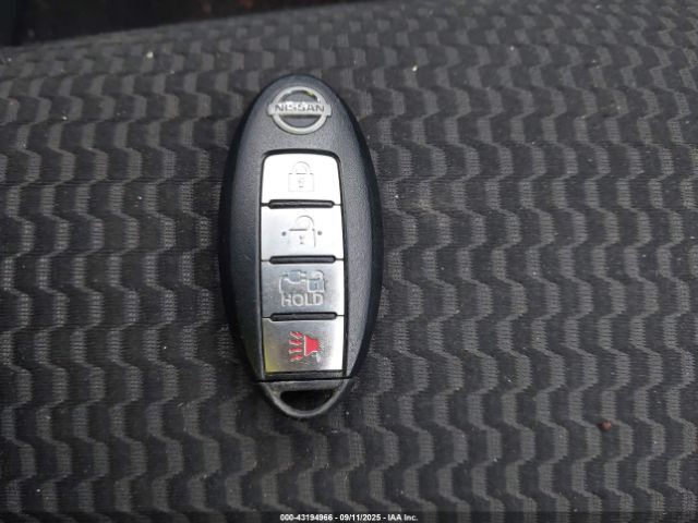 Nissan LEAF S Image 12