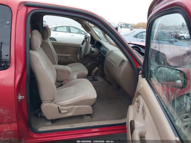 Toyota Tacoma Image 14