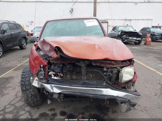 Toyota Tacoma Image 6