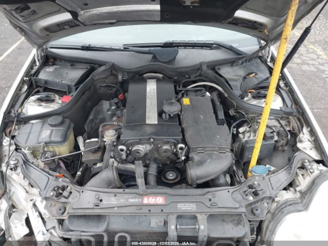 Mercedes-Benz C-Class Kompressor Sport Image 18