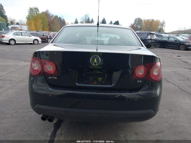 Volkswagen Jetta S Image 5