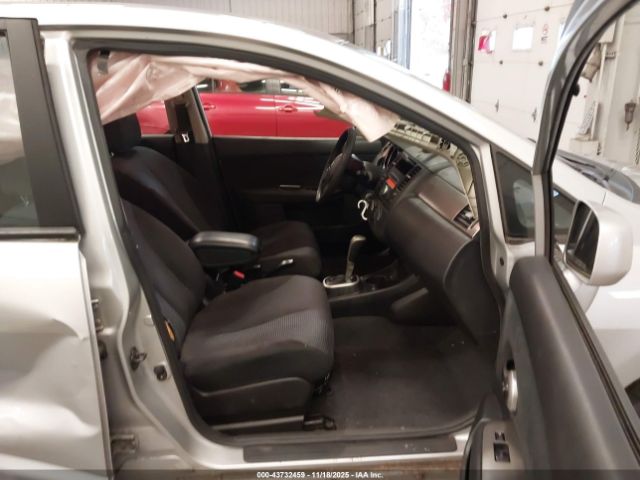 Nissan Versa 1.8sl Image 14