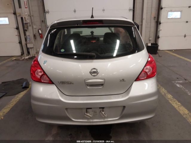 Nissan Versa 1.8sl Image 11