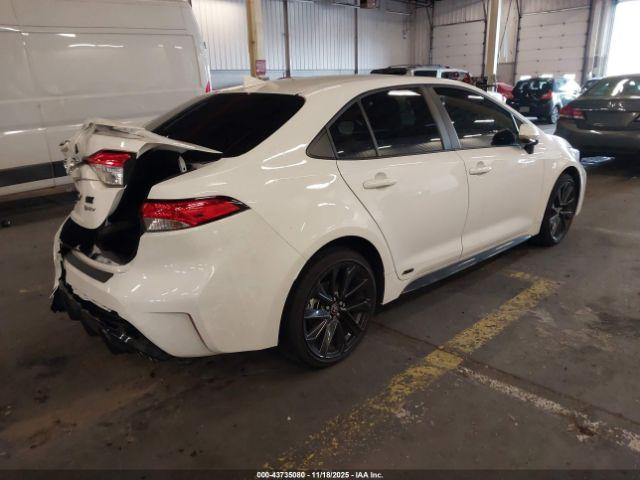 Toyota Corolla Hybrid Se Image 3