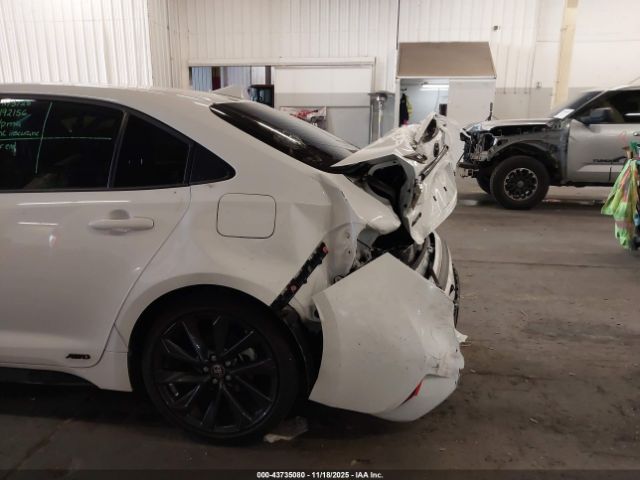 Toyota Corolla Hybrid Se Image 5