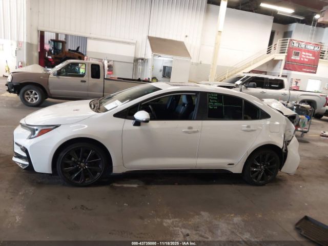 Toyota Corolla Hybrid Se Image 14