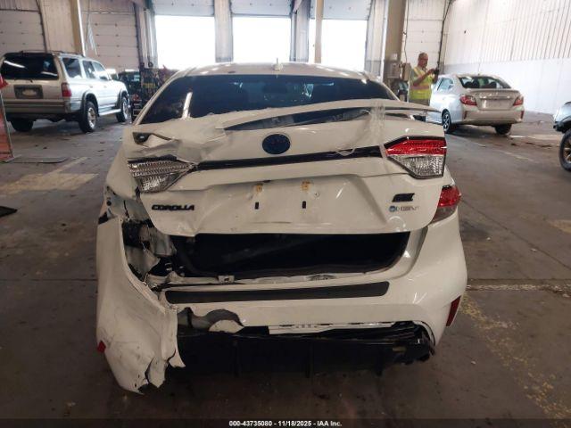 Toyota Corolla Hybrid Se Image 15