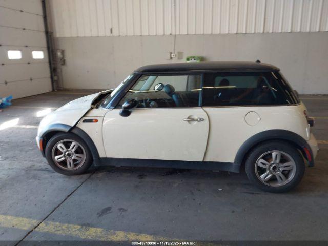 MINI Cooper Image 13