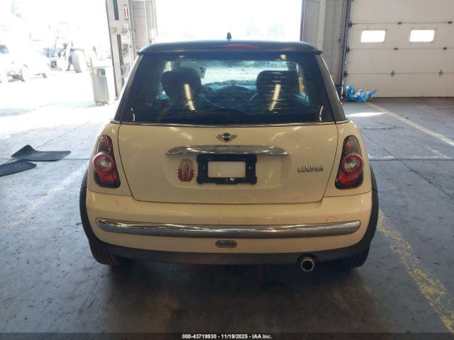 MINI Cooper Image 16