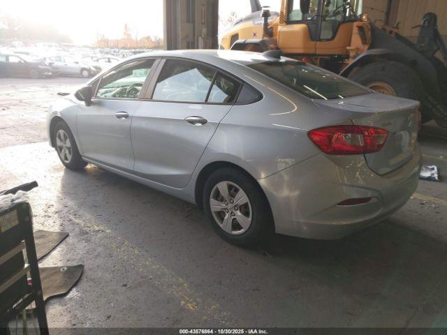 Chevrolet Cruze Ls Auto Image 5