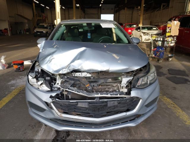 Chevrolet Cruze Ls Auto Image 10