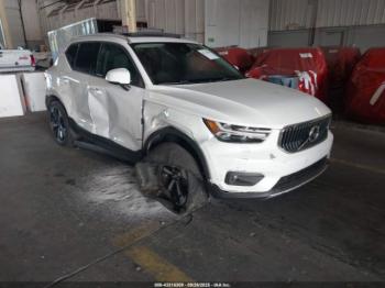  Salvage Volvo XC40
