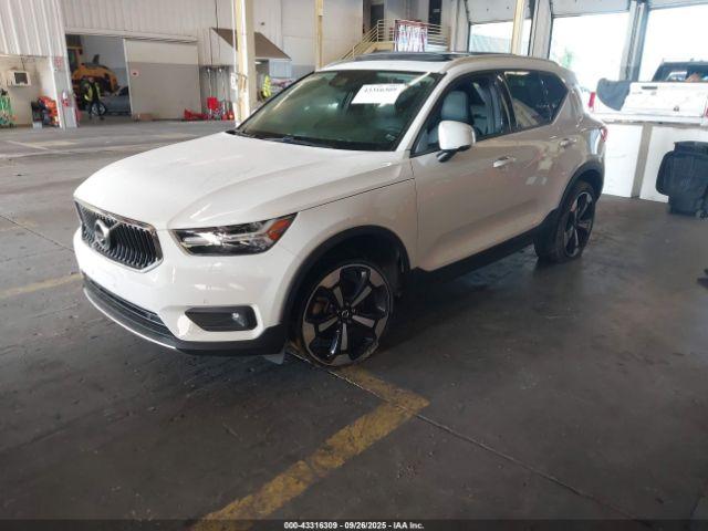 Volvo XC40 T5 Momentum Image 5