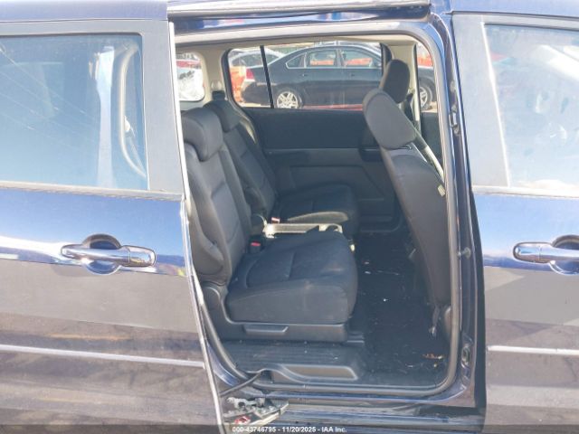 Mazda Mazda5 Touring Image 8