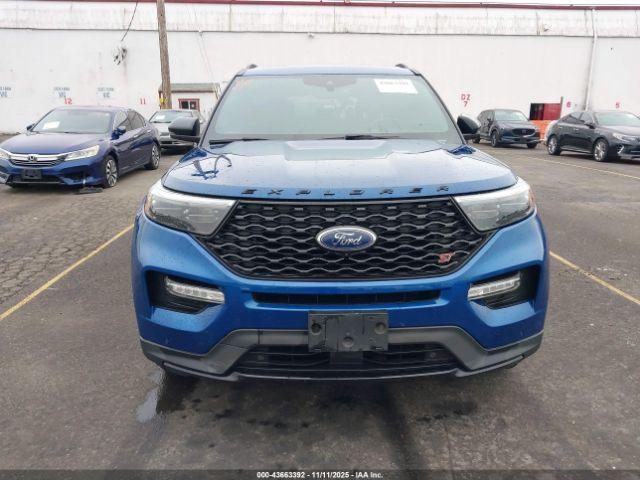 Ford Explorer St Image 6