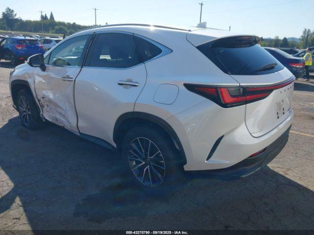 Lexus NX Image 2