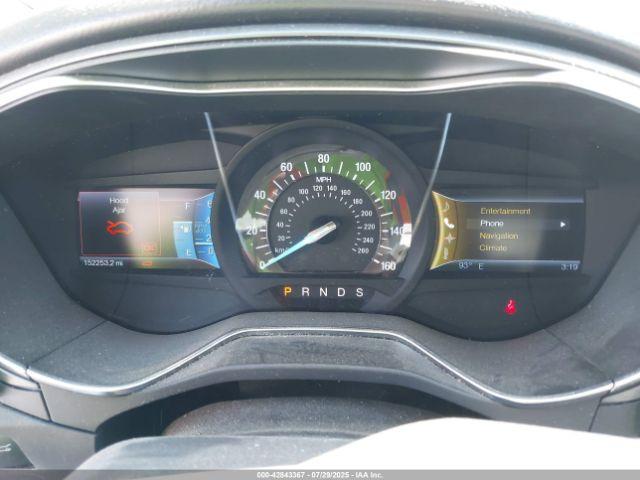 Ford Fusion Titanium Image 4