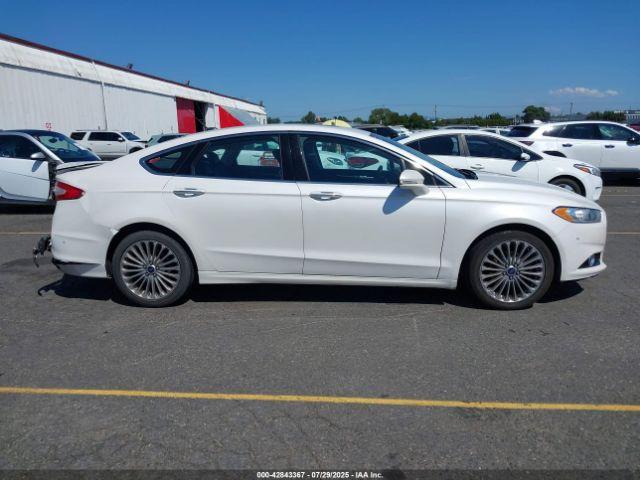 Ford Fusion Titanium Image 12