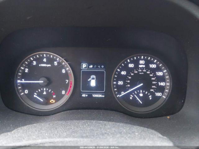 Hyundai TUCSON Night Image 12