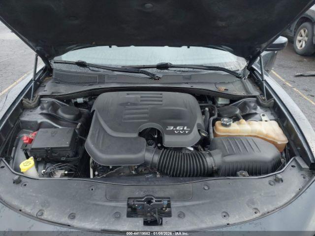 Dodge Charger Sxt Rwd Image 10