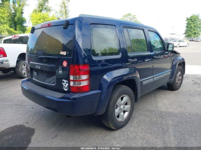 Jeep Liberty Sport Image 8