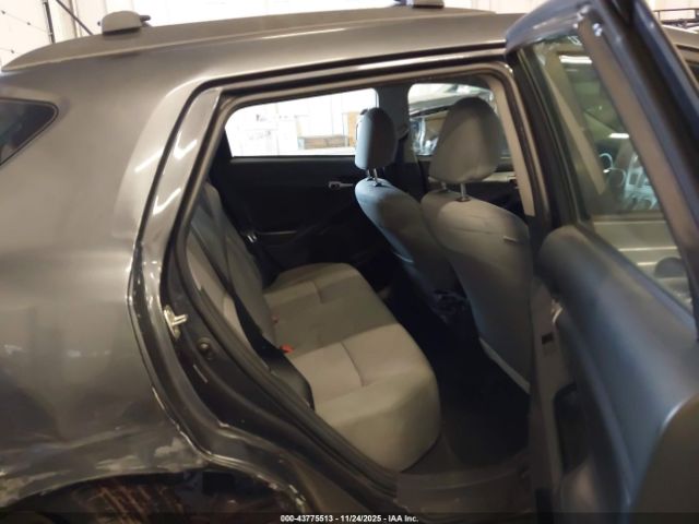 Toyota Matrix Image 11