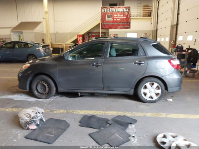 Toyota Matrix Image 10