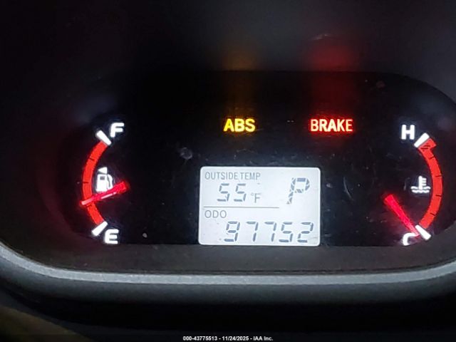 Toyota Matrix Image 9