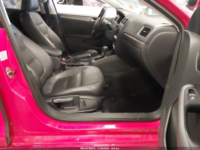 Volkswagen Jetta 2.0l Tdi Image 8