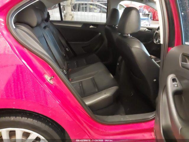 Volkswagen Jetta 2.0l Tdi Image 11