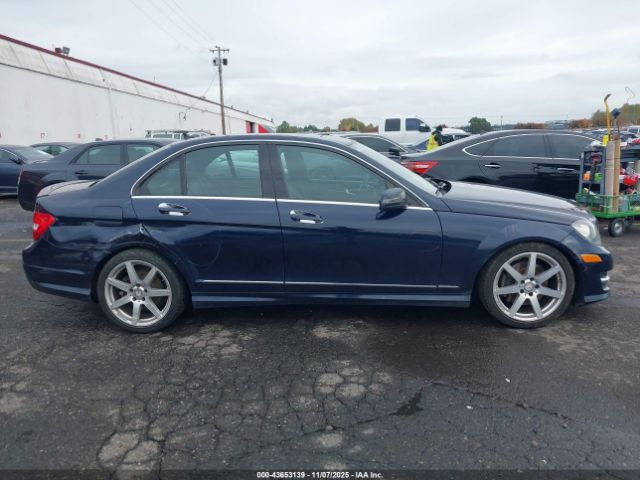 Mercedes-Benz C-Class Sport 4matic Image 10