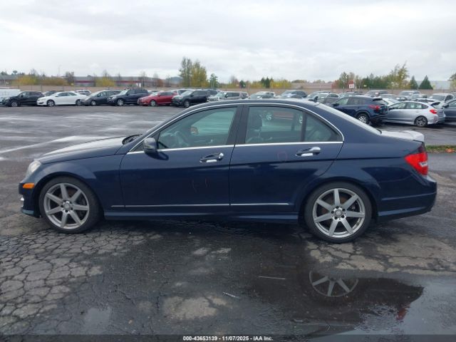 Mercedes-Benz C-Class Sport 4matic Image 15