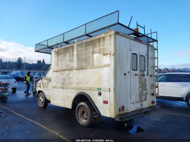 Chevrolet G30 Image 16