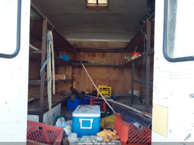 Chevrolet G30 Image 13