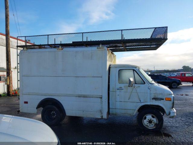 Chevrolet G30 Image 5