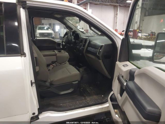 Ford F-350 Xlt Image 3