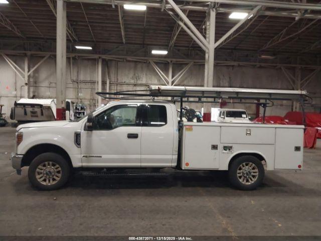 Ford F-350 Xlt Image 5