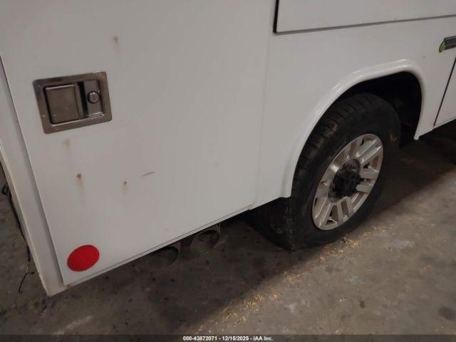 Ford F-350 Xlt Image 16