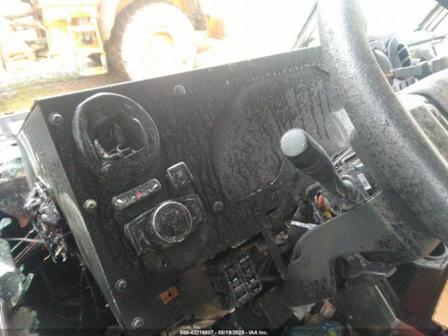 Ford F-59 Commercial Stripped Image 10