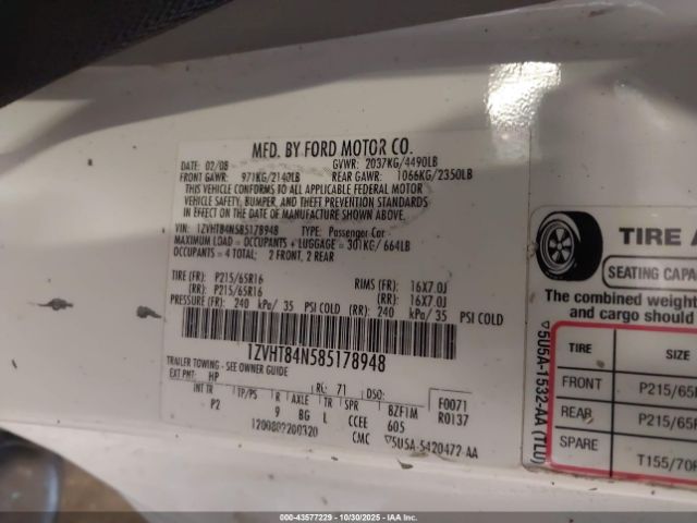 Ford Mustang Image 6